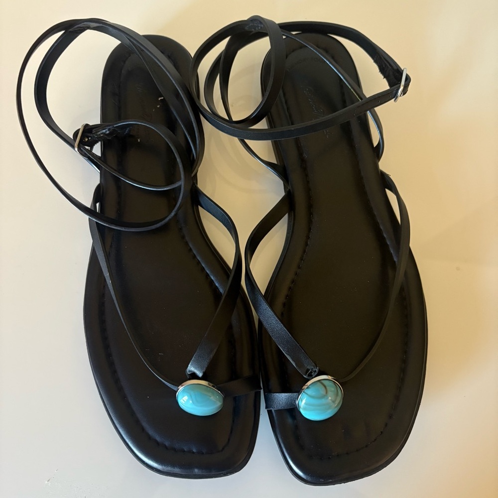 Universal Thread Women’s Black Strappy Sandals with Turquoise Accent - Picture 4 of 9